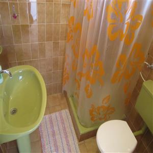Ap. (5+1) bathroom no.1