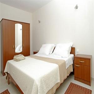 Apartment 1A: Bedroom