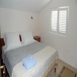 Apartment 2A: Bedroom