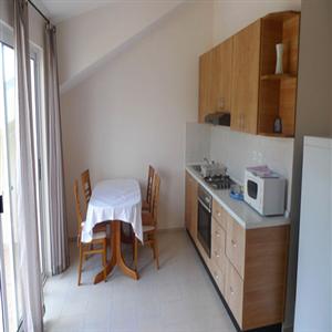 Apartment 2B: Kitchen & Dining