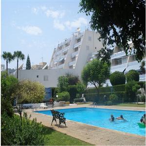 Common swimming pool