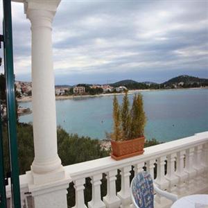 A2 (b): Sea View