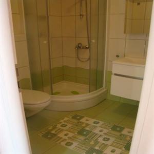 Soba: Shower Room