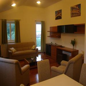 Apartment A4+2: Living Area