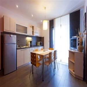 Dining & Kitchen