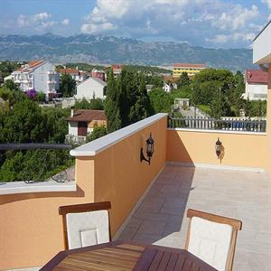 Apartment type 8 II floor: Terrace