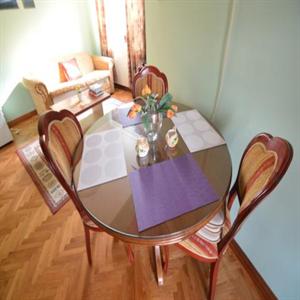 A2 +2 (a): Sitting Area