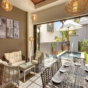Stylia: Living & Dining Area