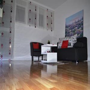Apartment A2 + 2 (b): Sofa