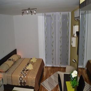 Studio: Bedroom