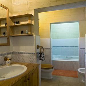Halmiselmiet: Bathroom