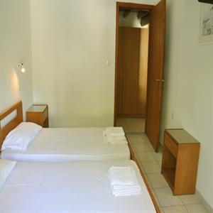 Triple Room: Bedroom