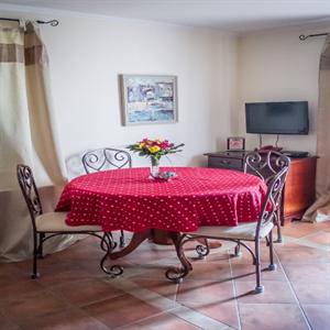 Apartment A1: Dining Area