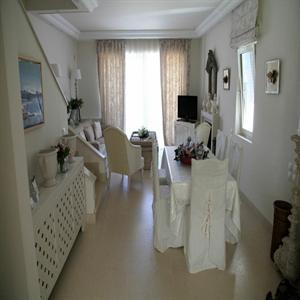 Villa Acanthus: Living Area