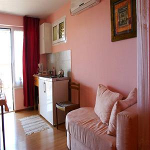 Apartment 1: Interior