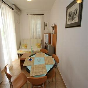 Apartment 1: Dining Area