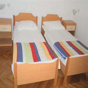 Apartment 2: Bedroom