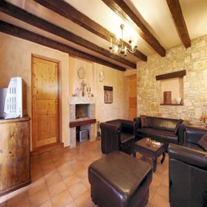 LIVING ROOM WITH FIRE PLACE