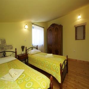 SLEEPING ROOM 4