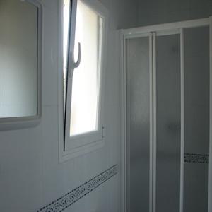 Apartment 1: Bathroom