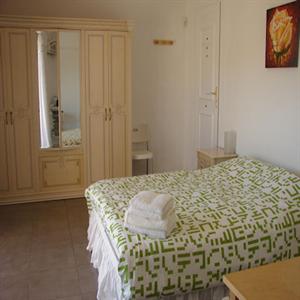 Apartment 3: Bedroom