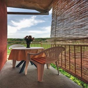 Studio Agron: Sitting Area