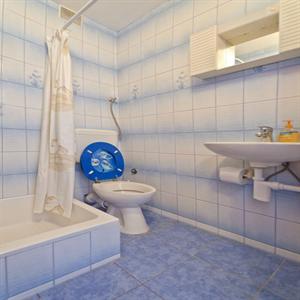 Apartment Pharos: Bathroom