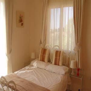Almond room sleeps up to 2
