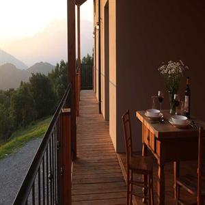 The Chestnut Flat: Balcony