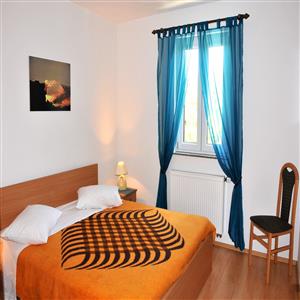 Apartment 4
