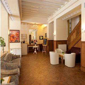 Meeting Lounge