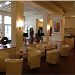 The restaurant  Eat & Drink