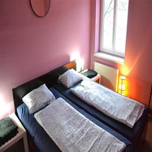 Violet room