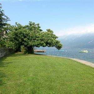 Giardino privato a lago