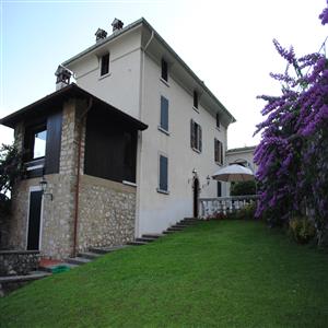 Esterno