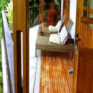 Villas partly on stills with sea view