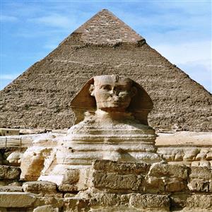 Sphinx and Pyramid, Kairo