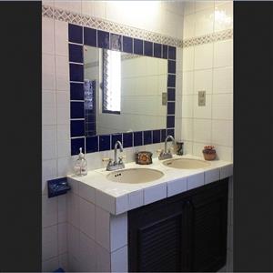 1 bathroom on the first floor.