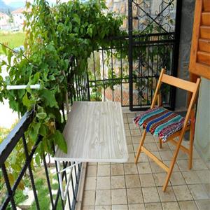 Small terrace leading from the kitchen