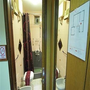 Three-Bedroom Apartment: Bathroom