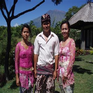The friendly staff: Ketut, Wayan and Ibu Made