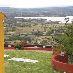 Exterior to the view the presa Allende