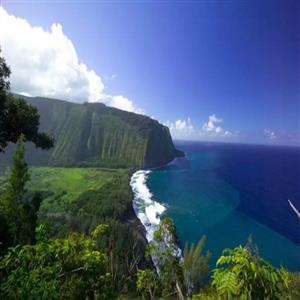Waipio Falls lookout.