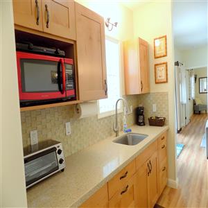 Fully equipped kitchenette, everything you