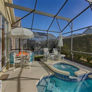 Pool Dinning area
