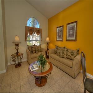Quiet sitting room with bed settee