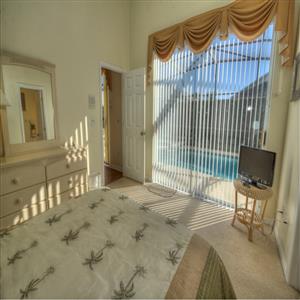 Queen bedroom