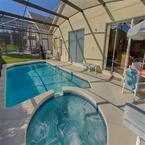 Pool & Spa