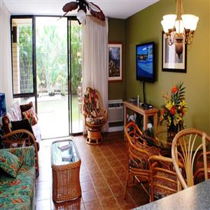 Living Area to Lanai