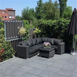 Outside lounge area (shared with owner)